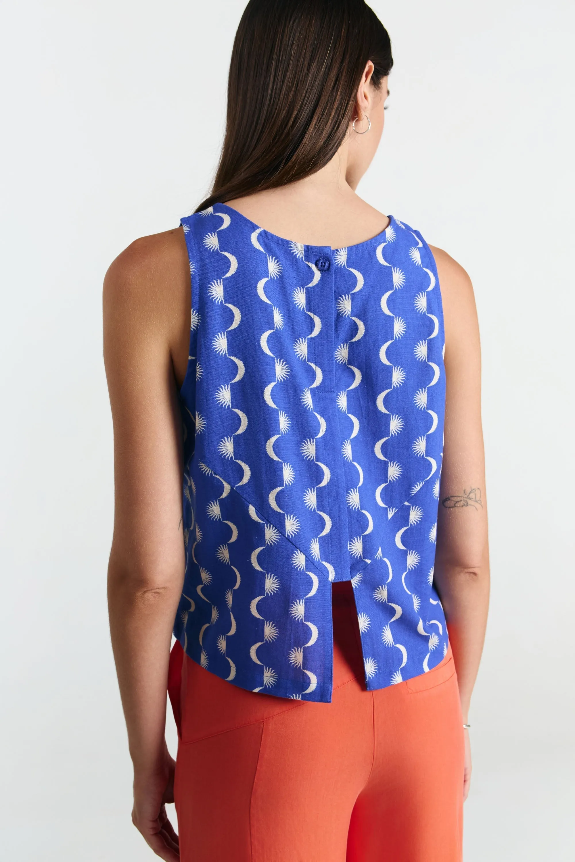 Yari Top Blue Moon Print sold by Ivalo.com product image thumbnail 2