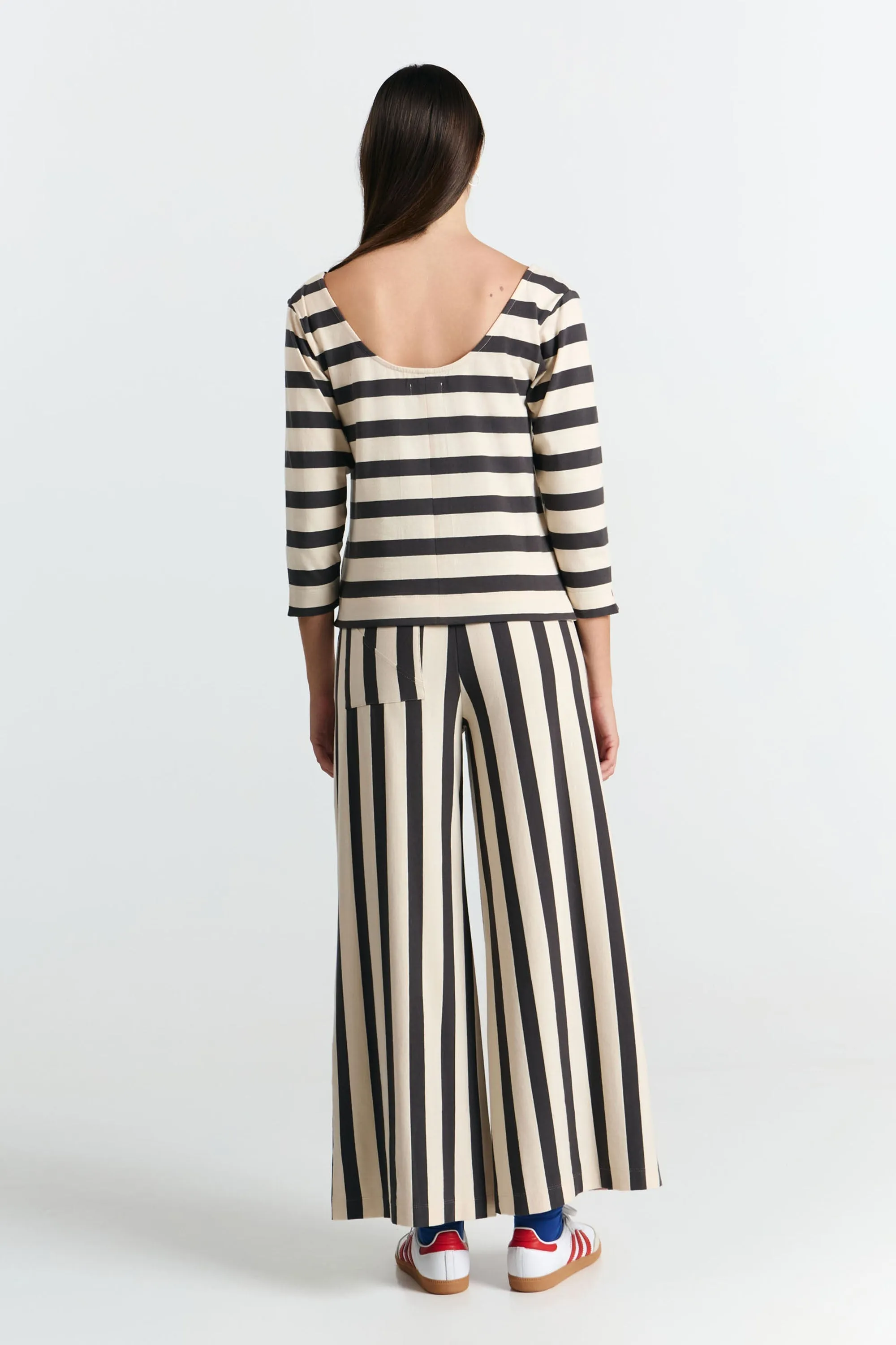 Bonao Top Black Stripes sold by Ivalo.com product image thumbnail 2