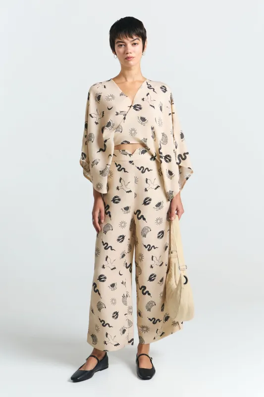 Makah Pants Fauna Print sold by Ivalo.com