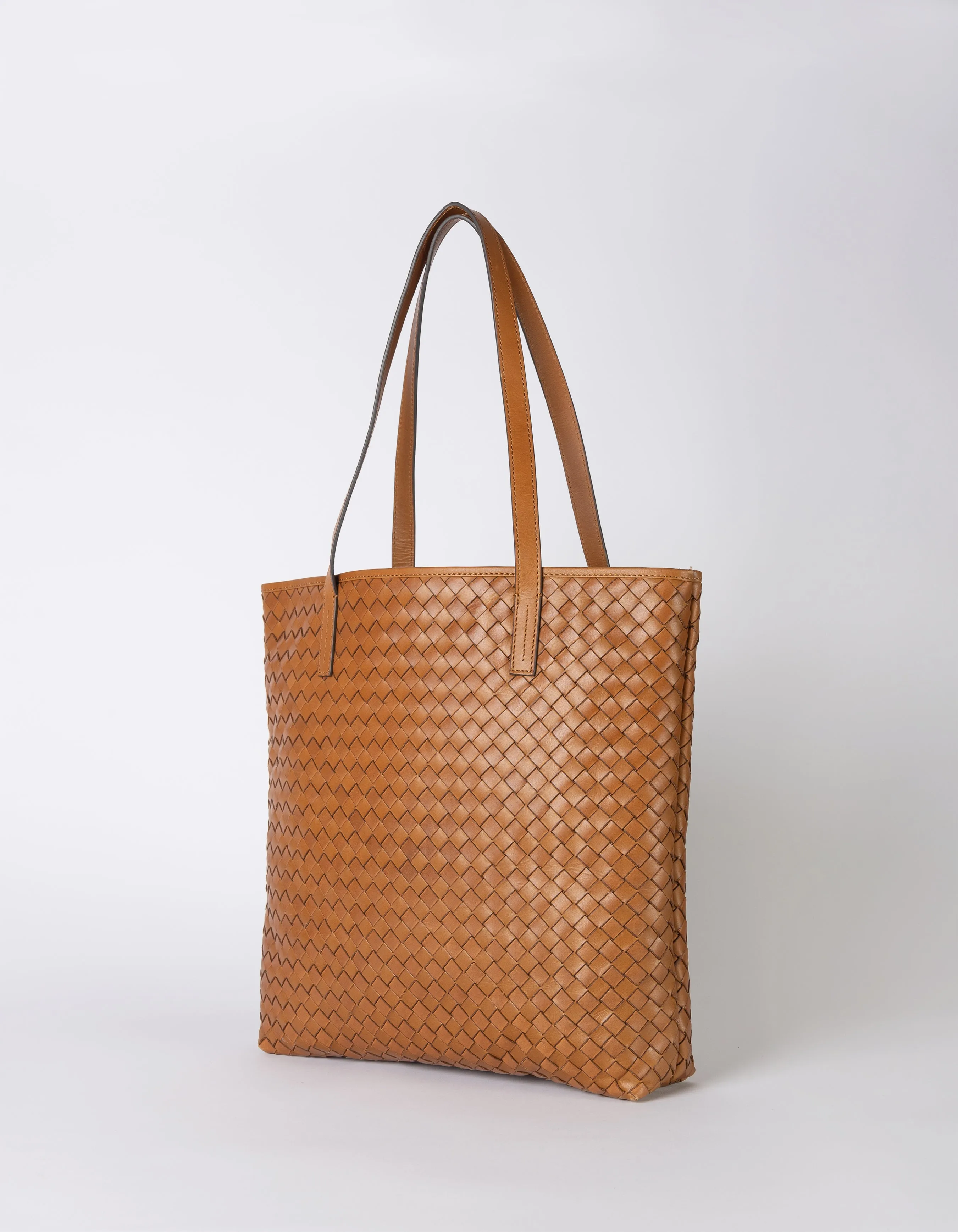 Georgia Cognac Woven Classic Leather sold by Ivalo.com product image thumbnail 2