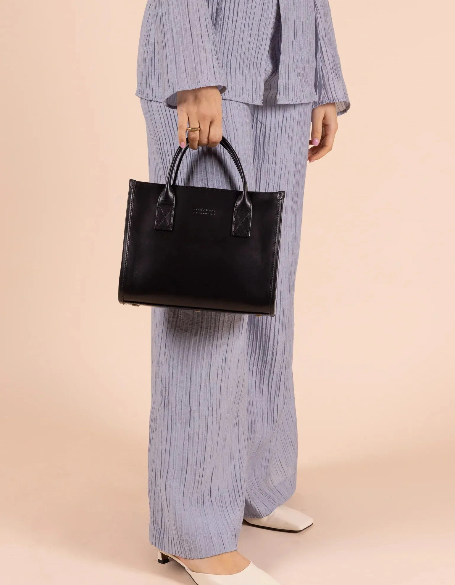 Jackie Midi Bag Classic Leather Black sold by Ivalo.com product image thumbnail 4