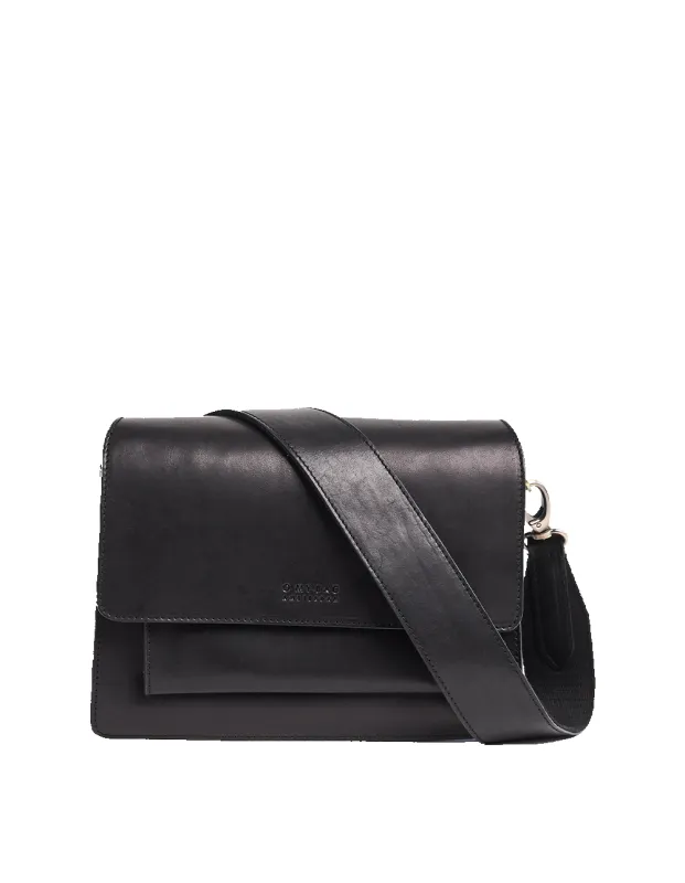 Harper Black Classic Leather sold by Ivalo.com