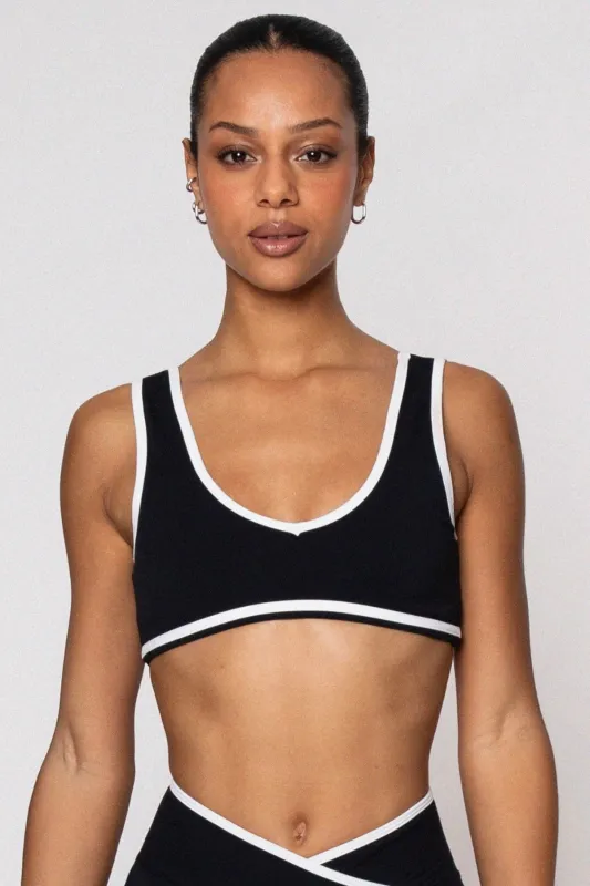 Ace Sports Bra Black sold by Ivalo.com