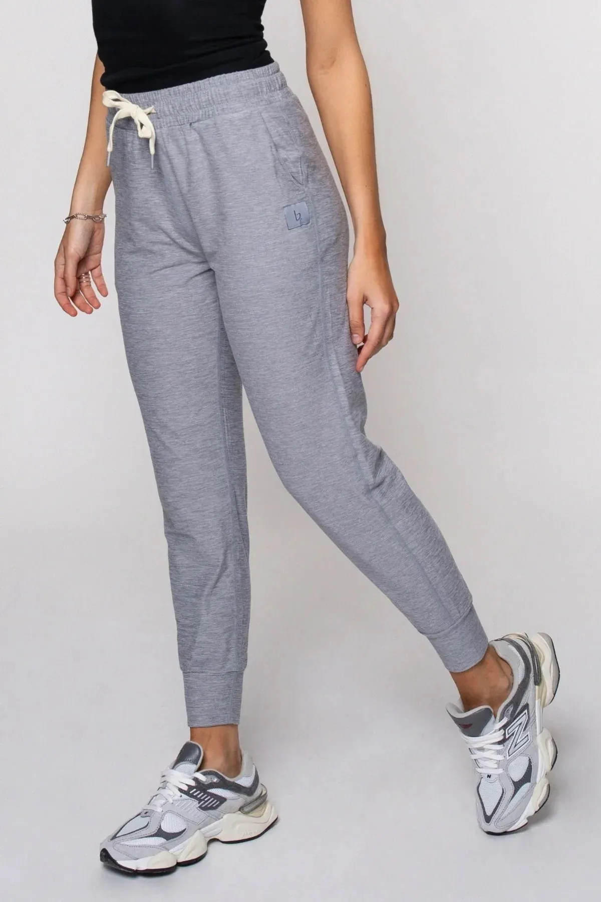 Lounge Joggers Grey Melange sold by Ivalo.com
