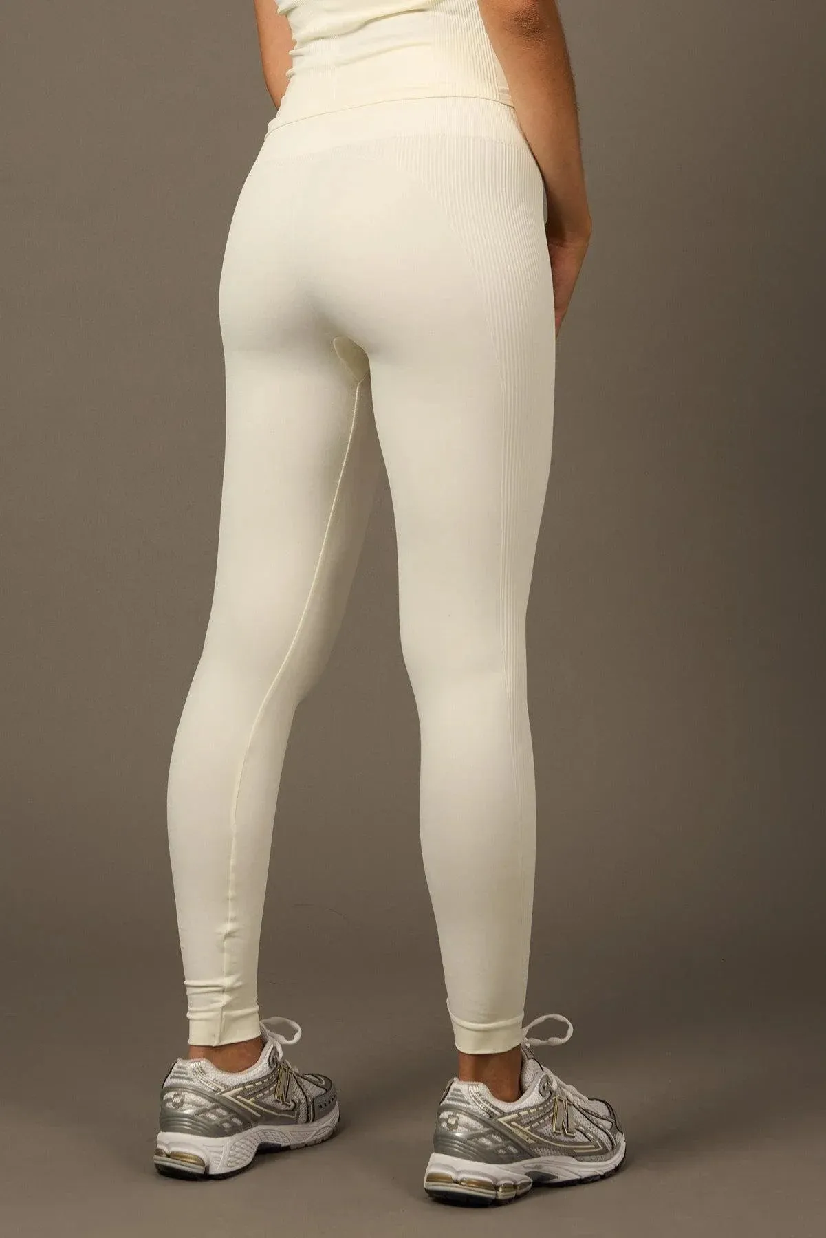 Bliss Leggings Pearl White sold by Ivalo.com product image thumbnail 4
