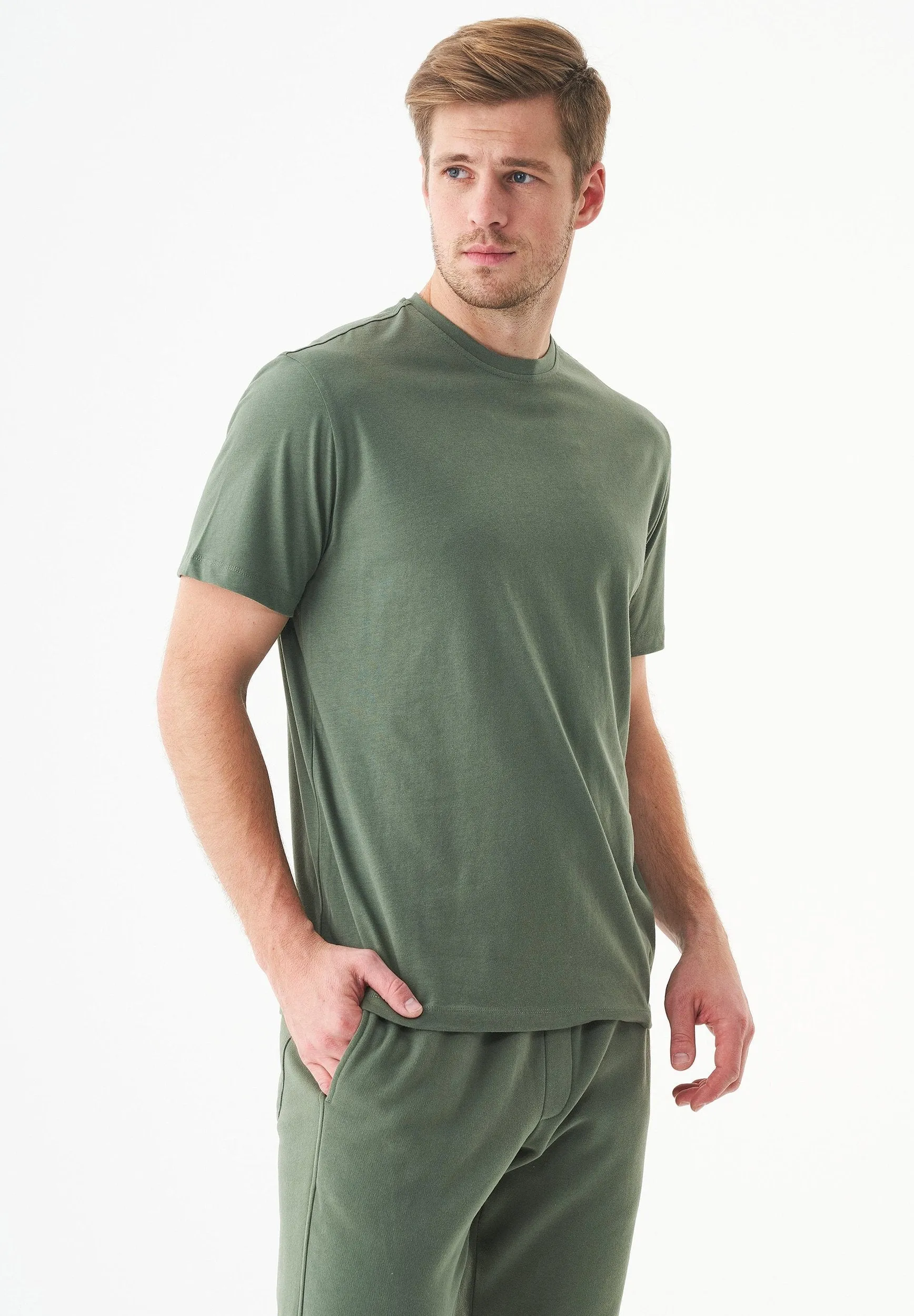 Tillo Unisex Basic Organic Cotton T-Shirt Olive sold by Ivalo.com product image thumbnail 4