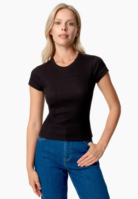 Tillda Ribbed T-Shirt Black sold by Ivalo.com