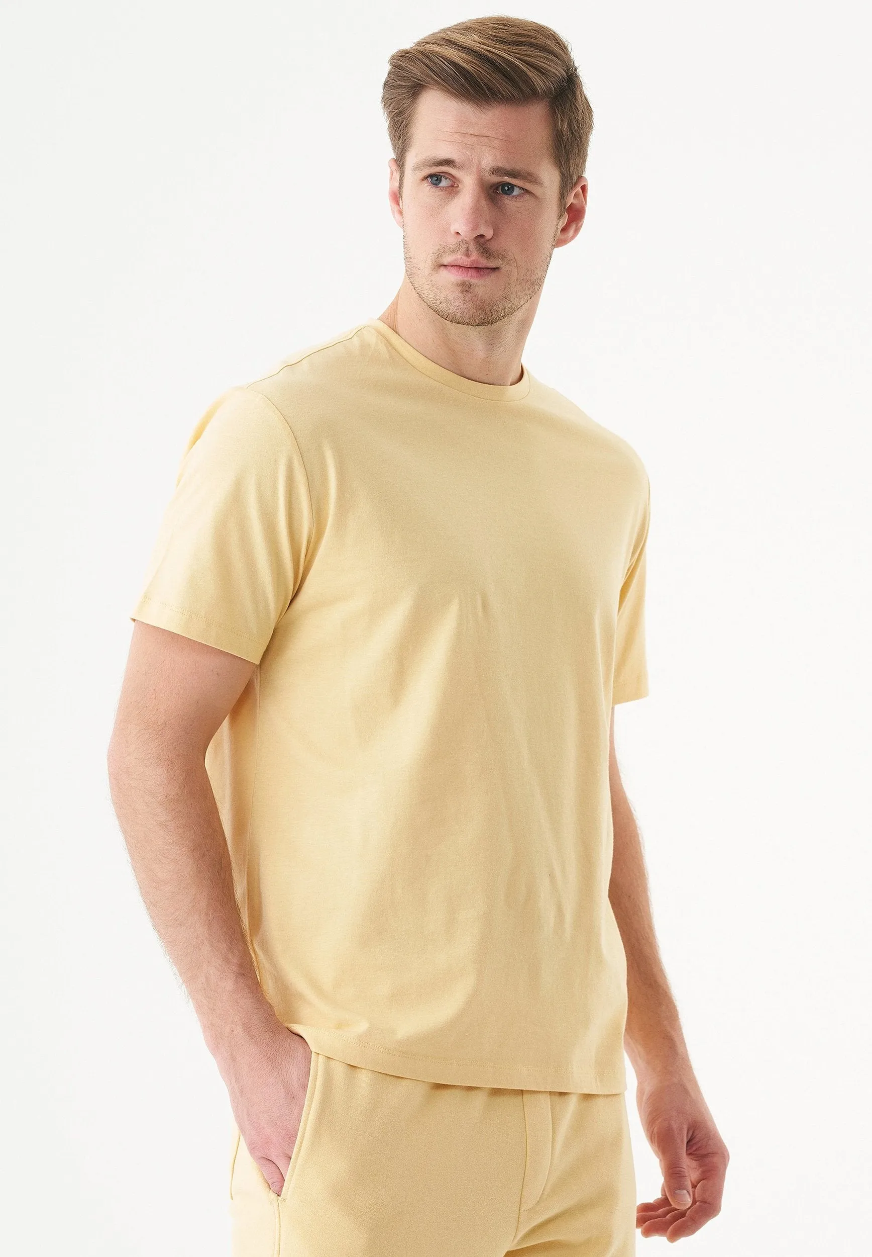Tillo Unisex Basic Organic Cotton T-Shirt Soft Yellow sold by Ivalo.com product image thumbnail 4