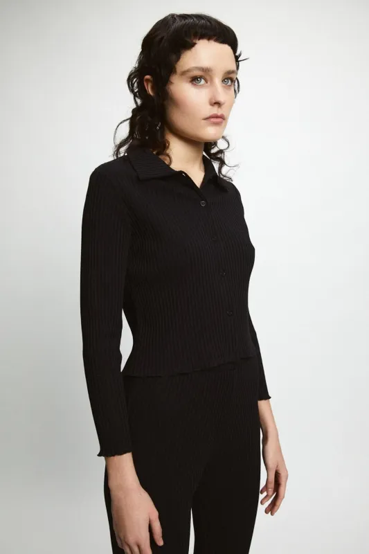 Pike Top sold by Ivalo.com