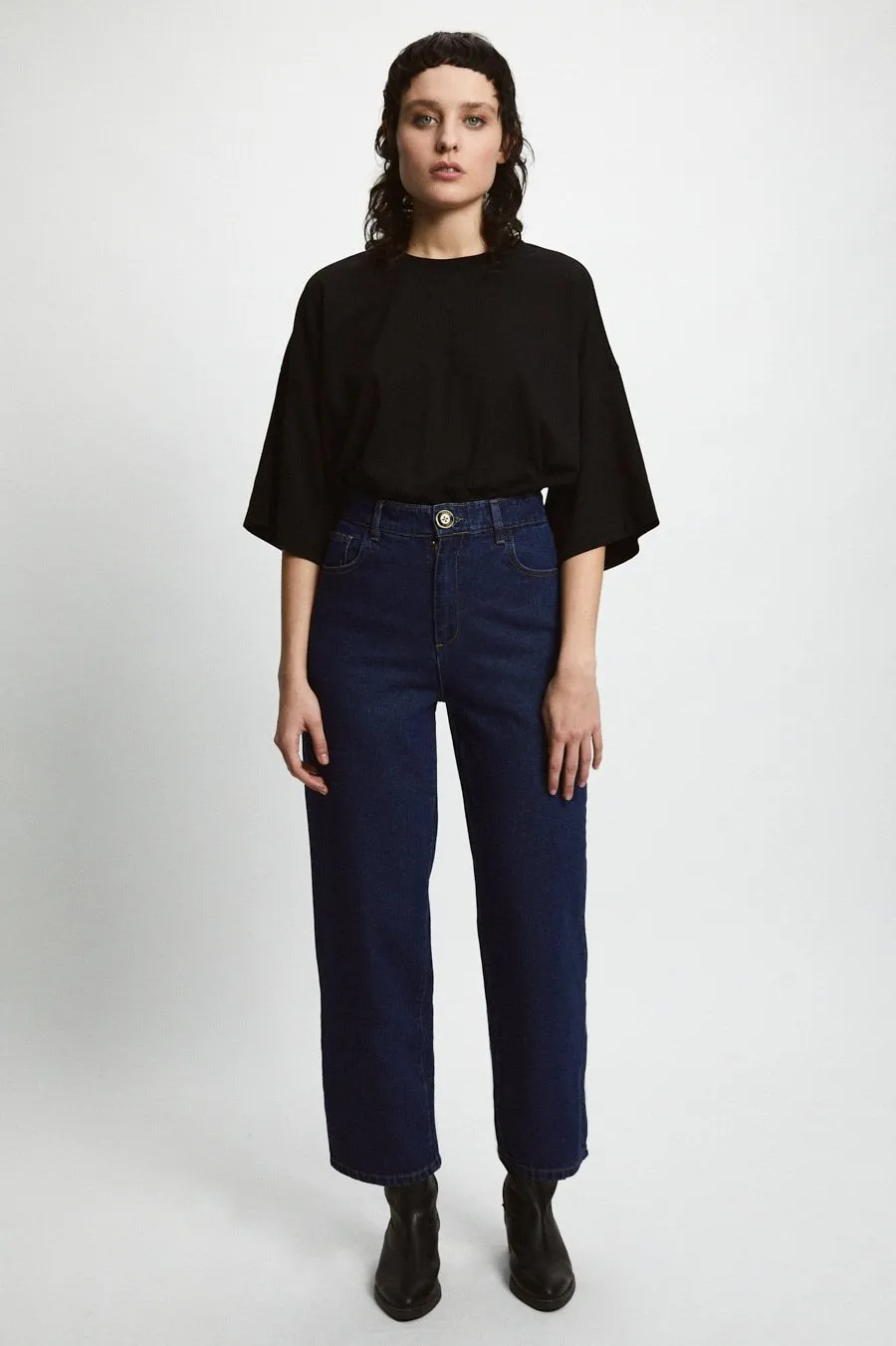 Allison Jeans sold by Ivalo.com product image thumbnail 2