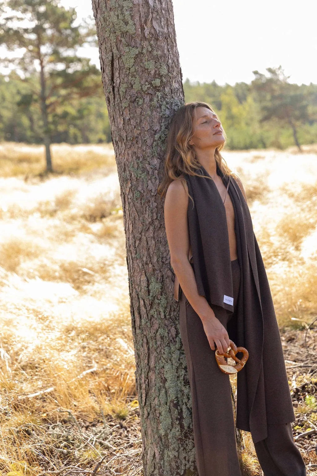 Via 100% Merino Scarf Chocolate sold by Ivalo.com product image thumbnail 5