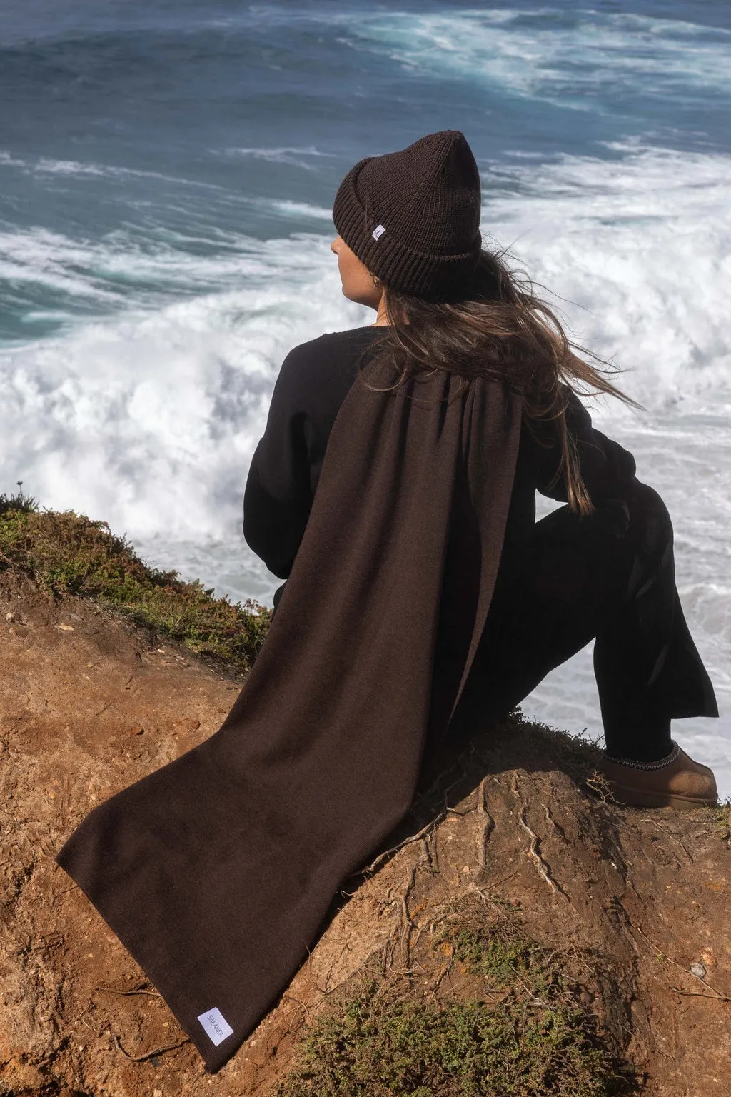 Via 100% Merino Scarf Chocolate sold by Ivalo.com product image thumbnail 2