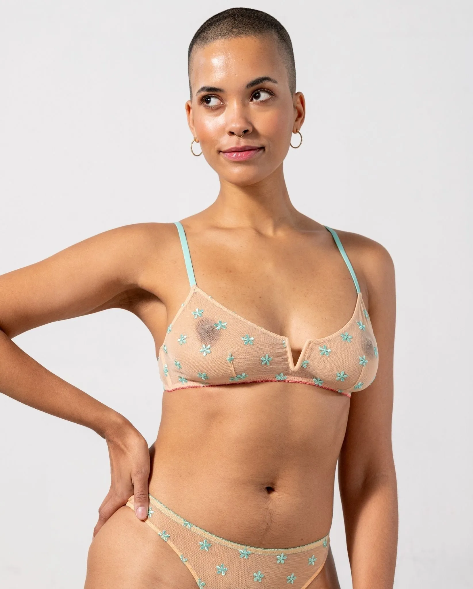 Mesh V-Balconette Peach/Turquoise sold by Ivalo.com product image thumbnail 4