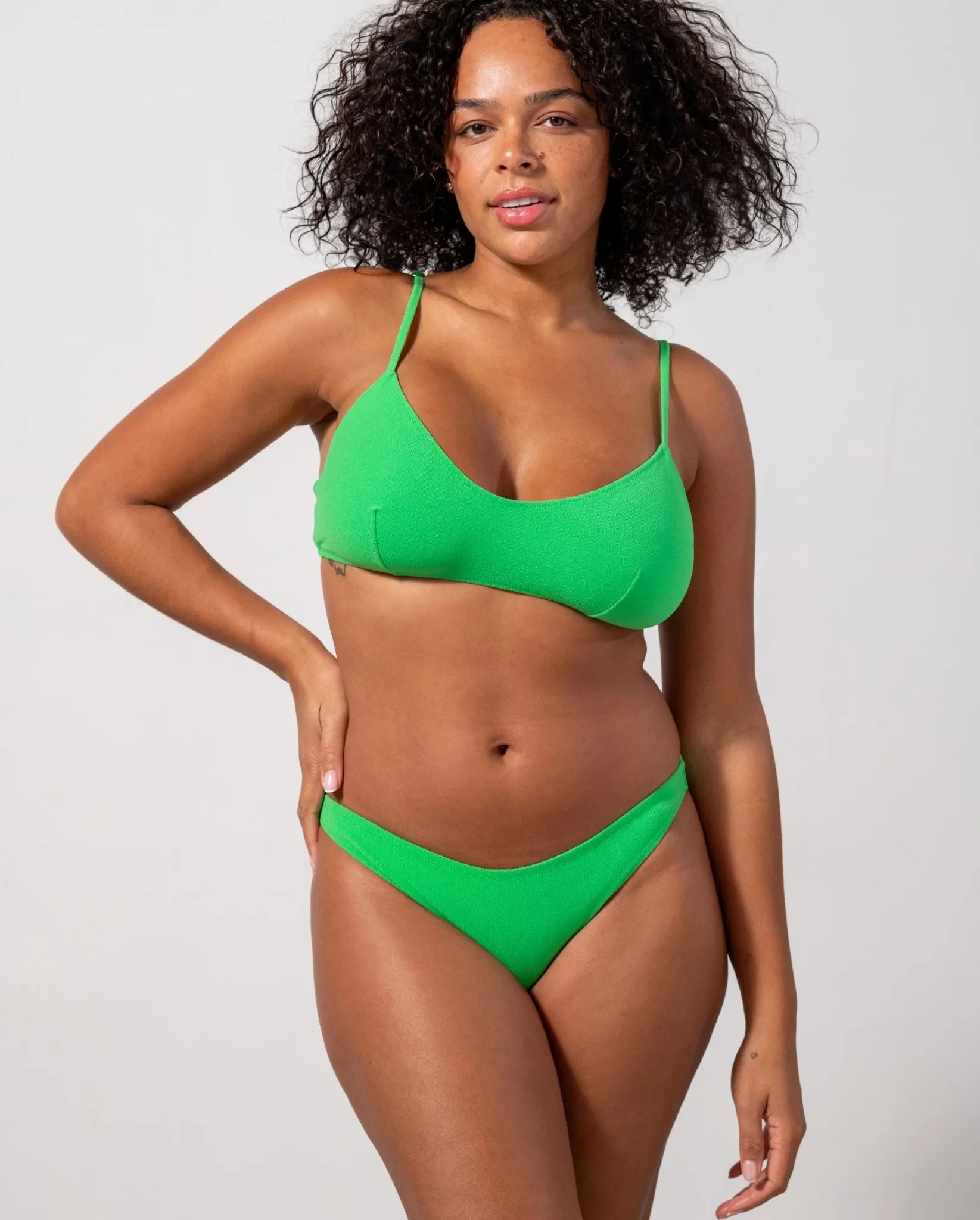 Strappy Scoop Bikini Top Kelly Green sold by Ivalo.com product image thumbnail 5