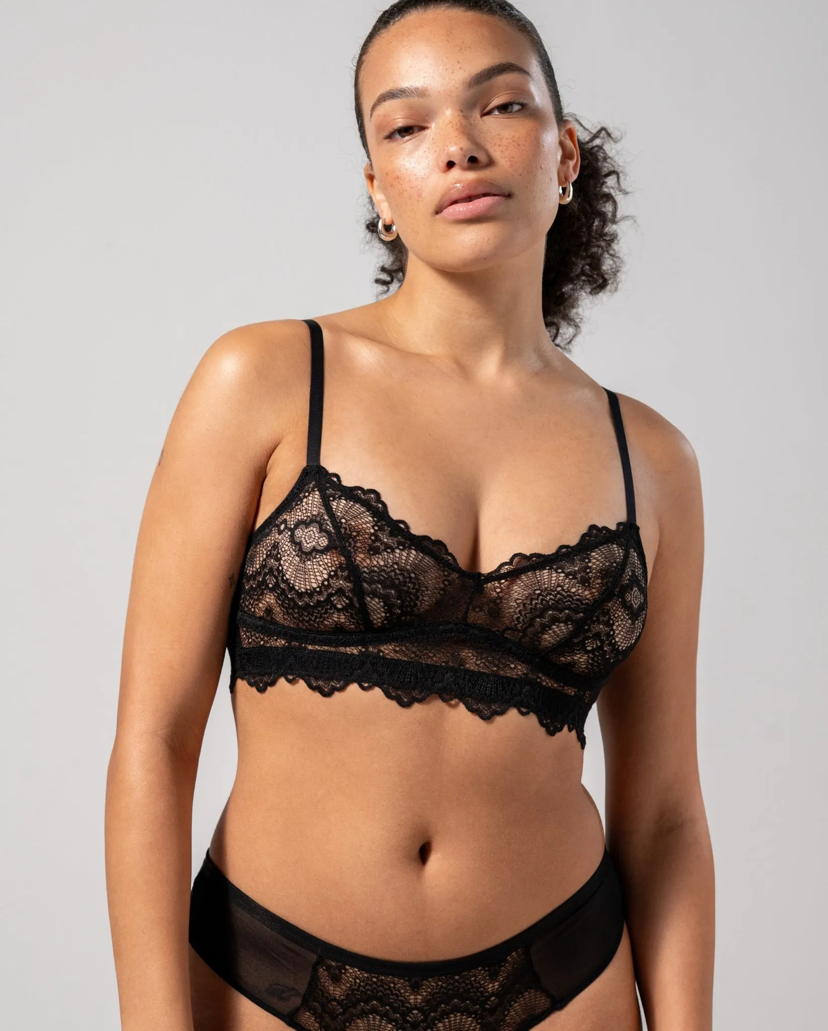 Lace Balconette Black sold by Ivalo.com