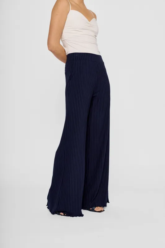 Ouette Pants Midnight sold by Ivalo.com