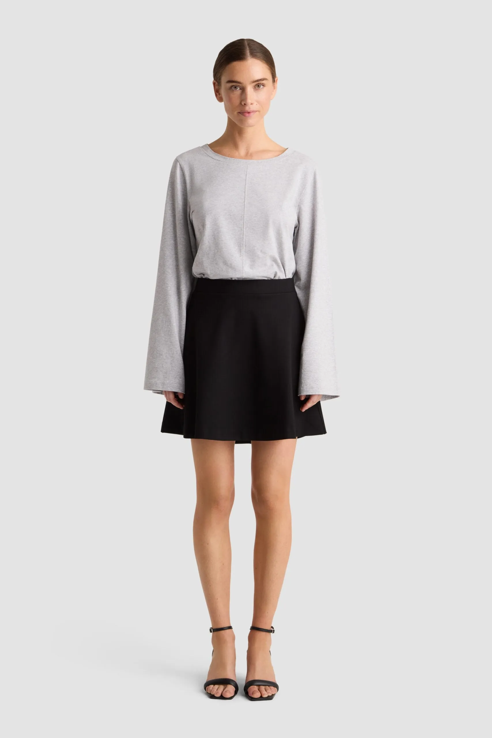 Elvie Skirt Black sold by Ivalo.com