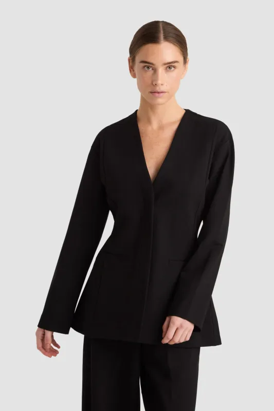 Ama Blazer Black sold by Ivalo.com