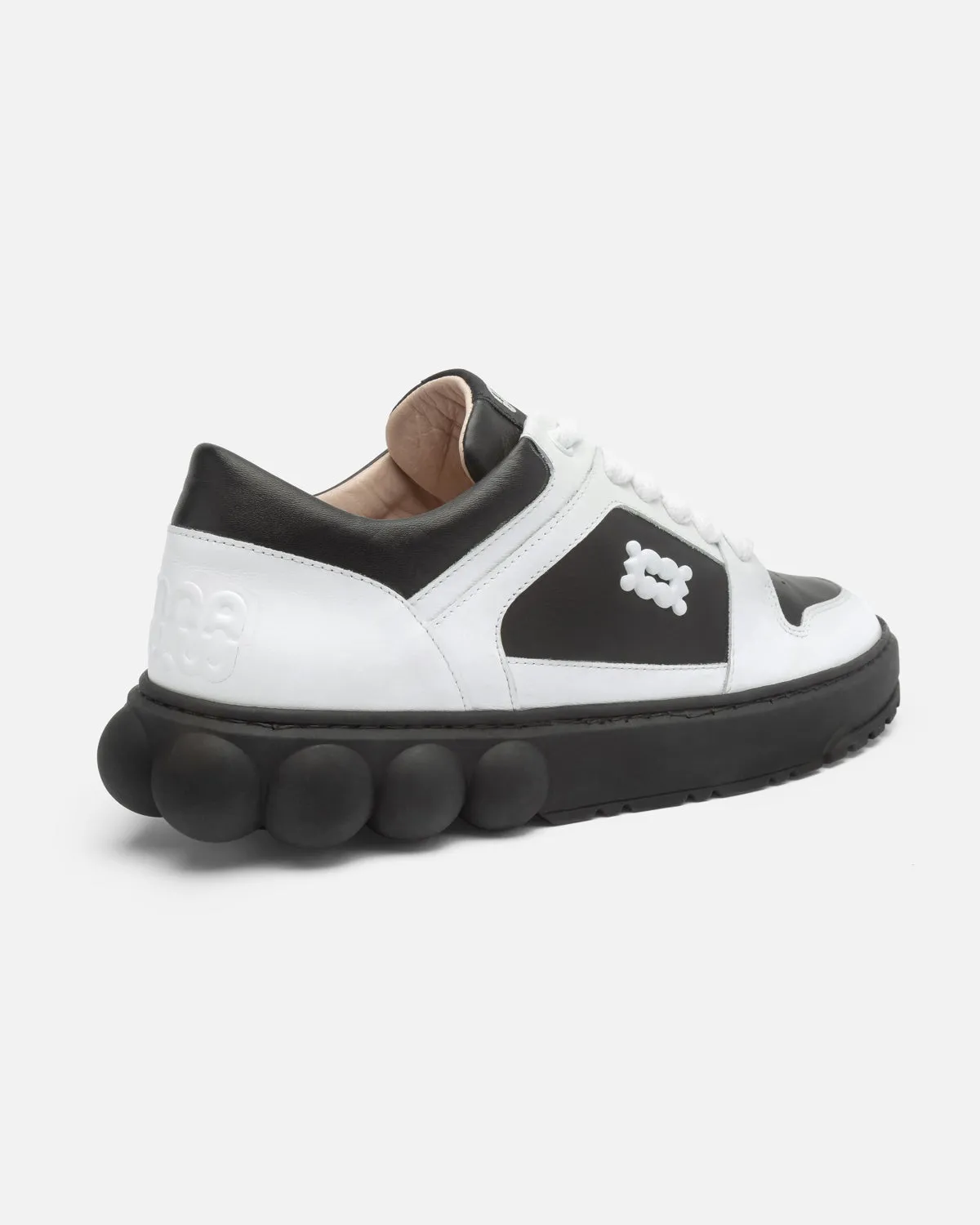 Oyster Sneakers Black/White Leather sold by Ivalo.com product image thumbnail 4