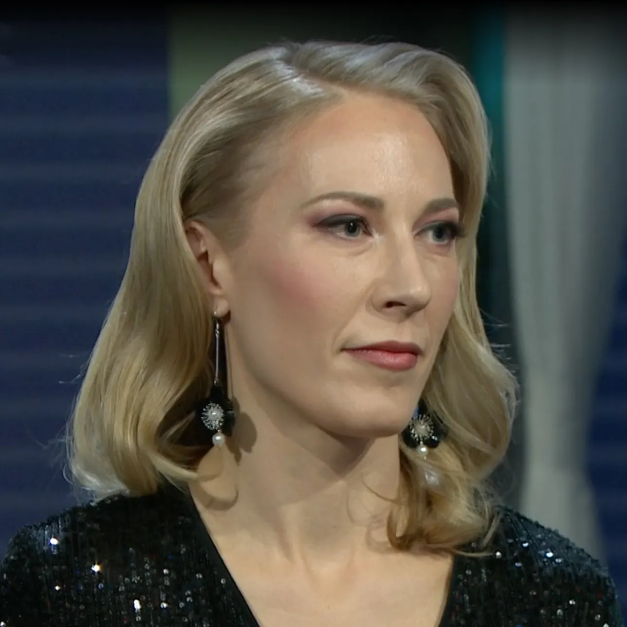 Butterfly Orchid Pearl Earrings Red sold by Ivalo.com product image thumbnail 5