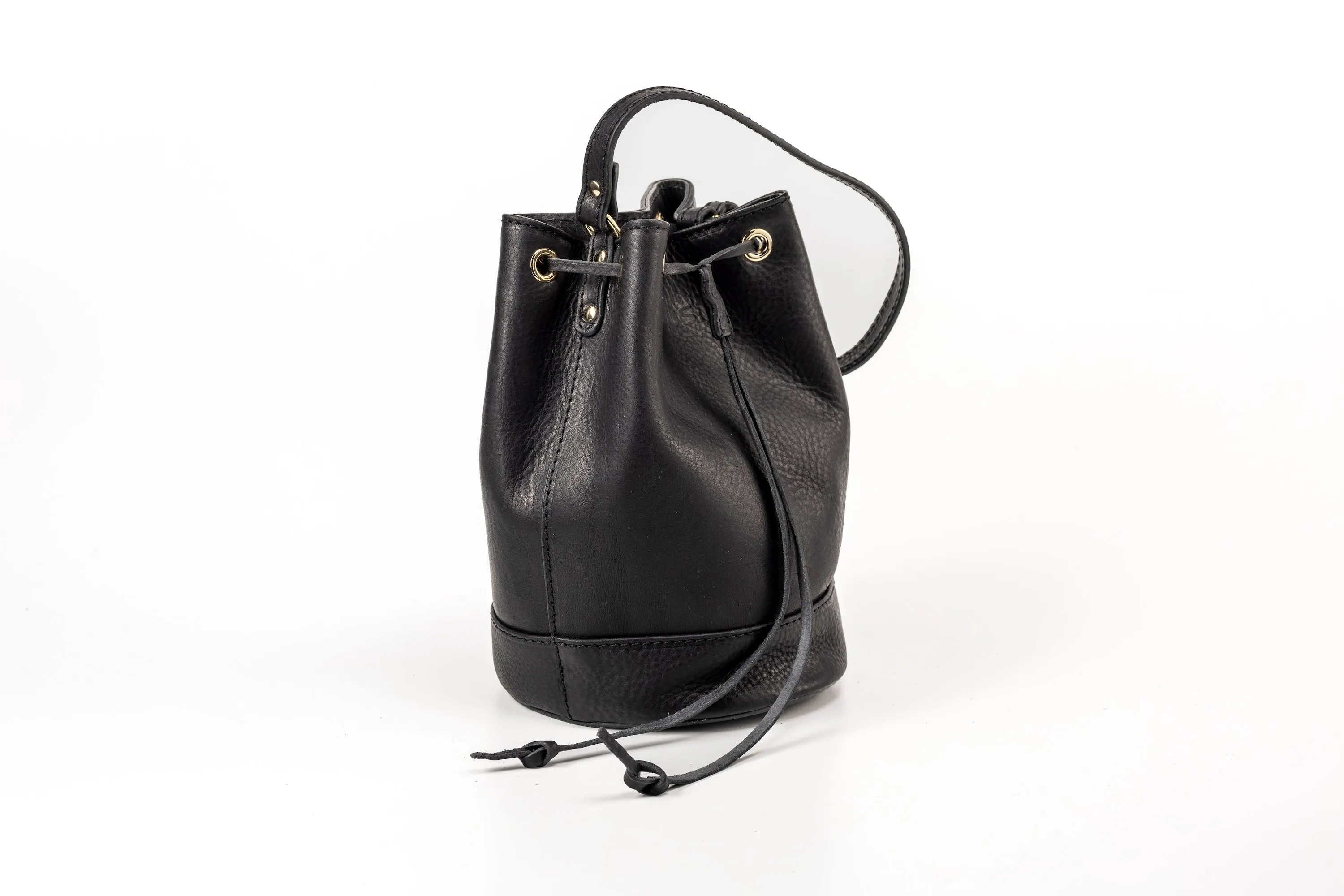 Leather Bucket Bag Chelsea Collection Black sold by Ivalo.com product image thumbnail 2
