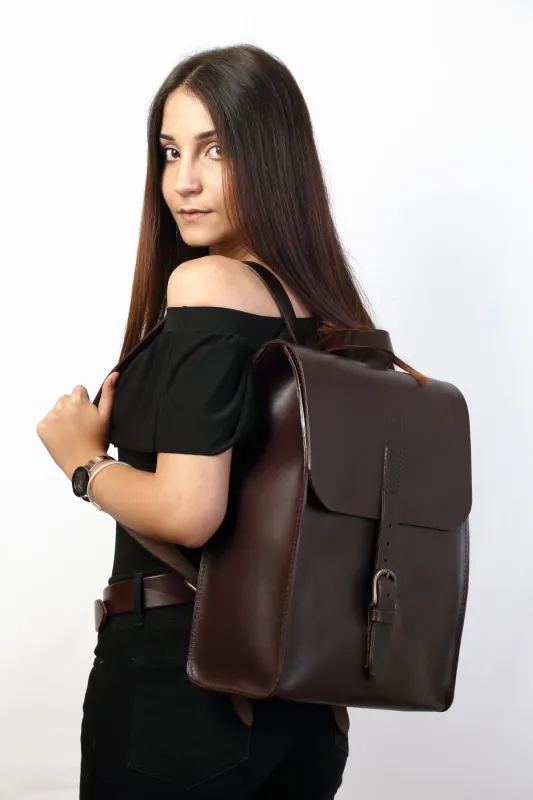 Leather Backpack Mod 120 Cuoio Dark Brown sold by Ivalo.com