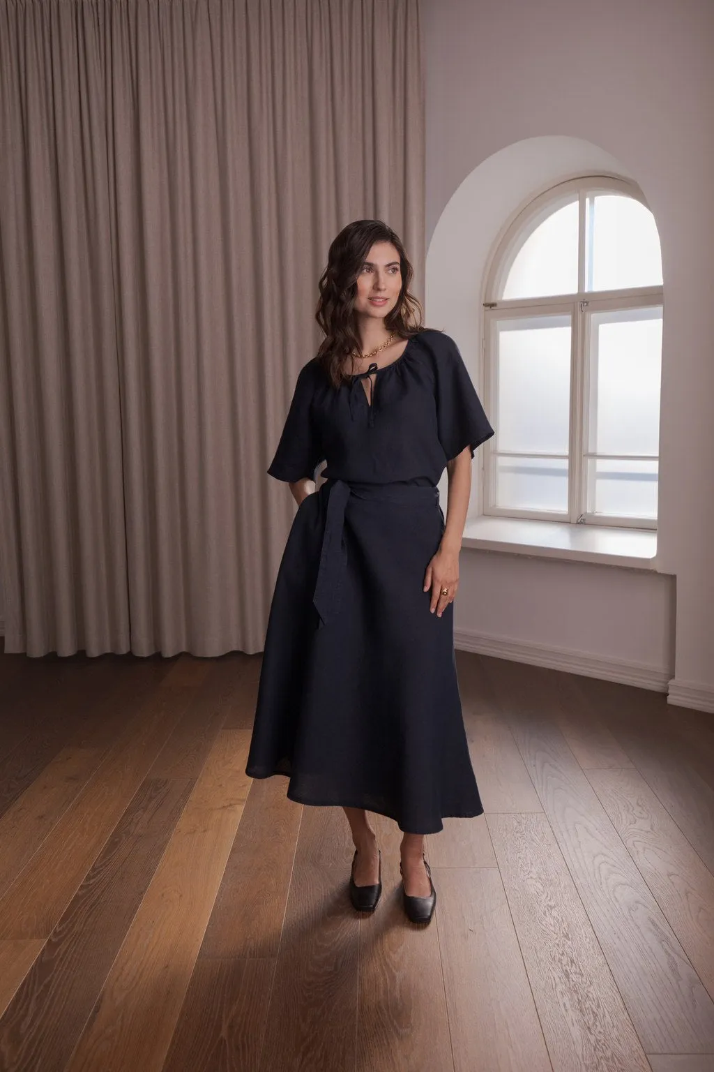 Liana Wide-hemmed Linen Skirt Dark Navy sold by Ivalo.com product image thumbnail 2