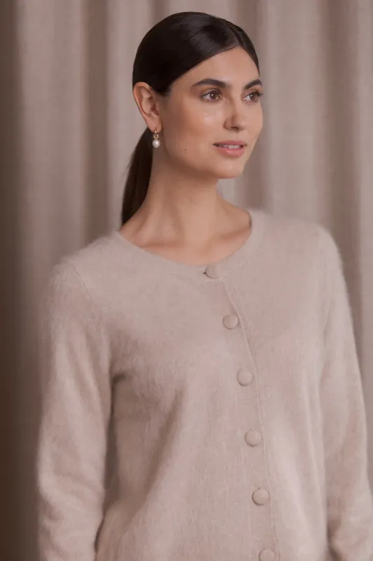 Long-sleeved Cashmere Cardigan Latte sold by Ivalo.com