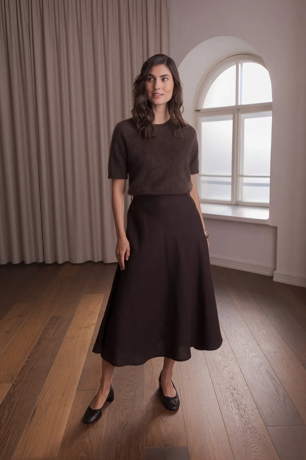 Liana Wide-hemmed Linen Skirt Dark Chocolate sold by Ivalo.com product image thumbnail 2