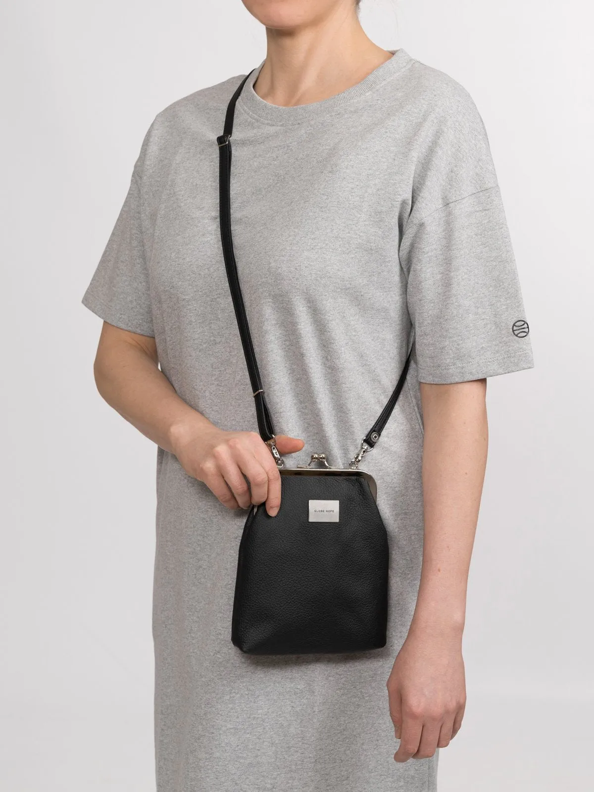 Avara Small Bag Black Leather sold by Ivalo.com product image thumbnail 3