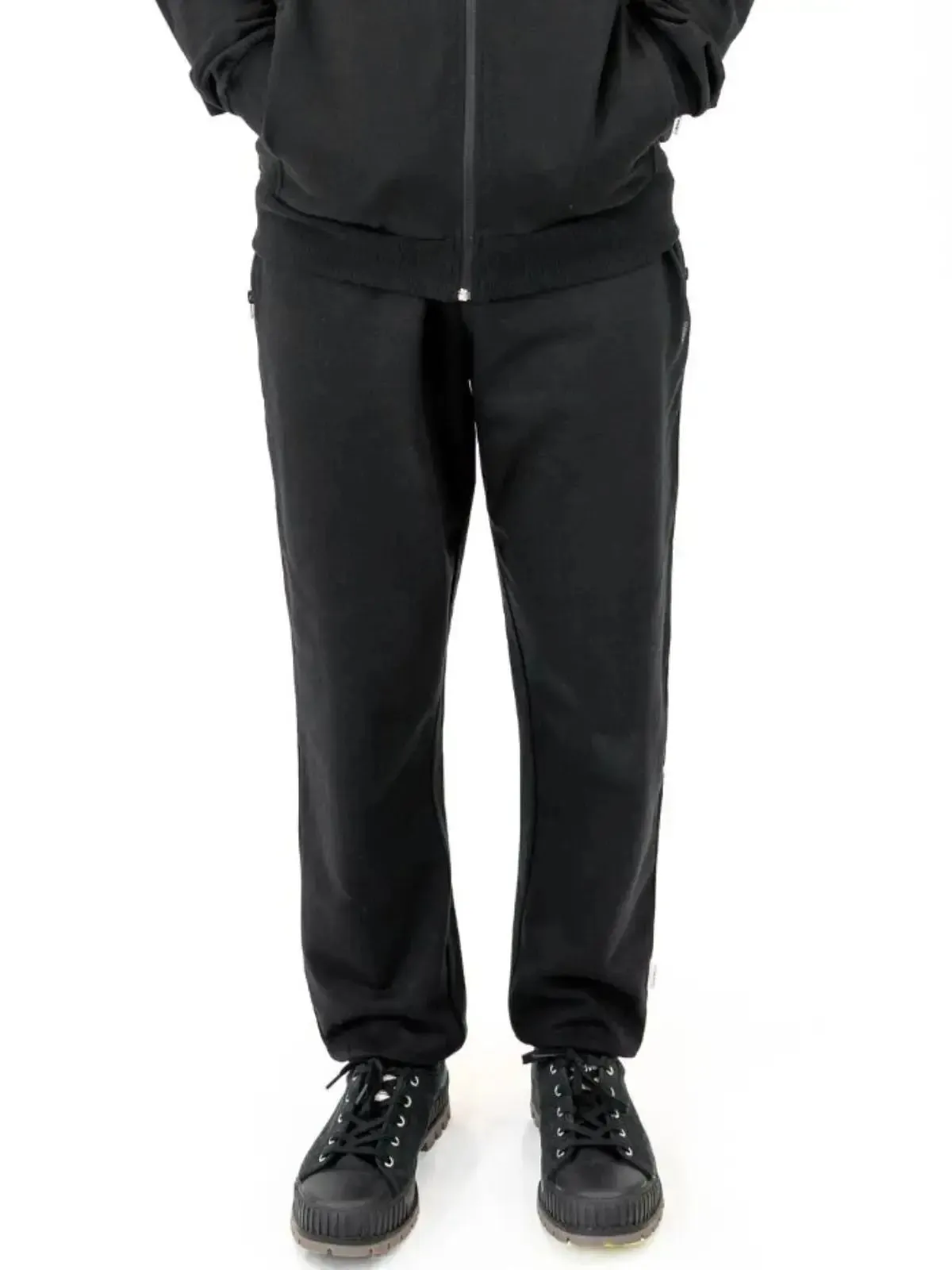 Rapakka Sweatpants Black sold by Ivalo.com