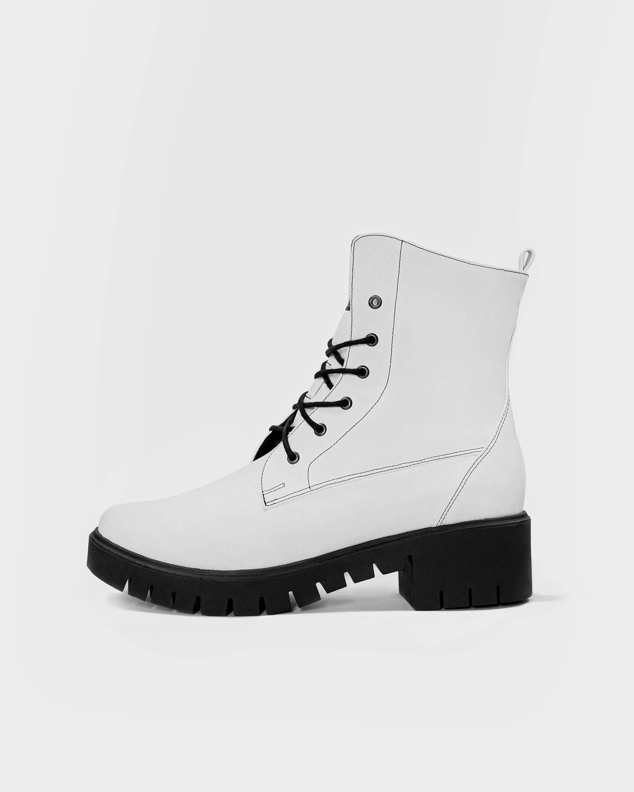 Workers No. 3 Boots Desserto® Cactus Leather White sold by Ivalo.com