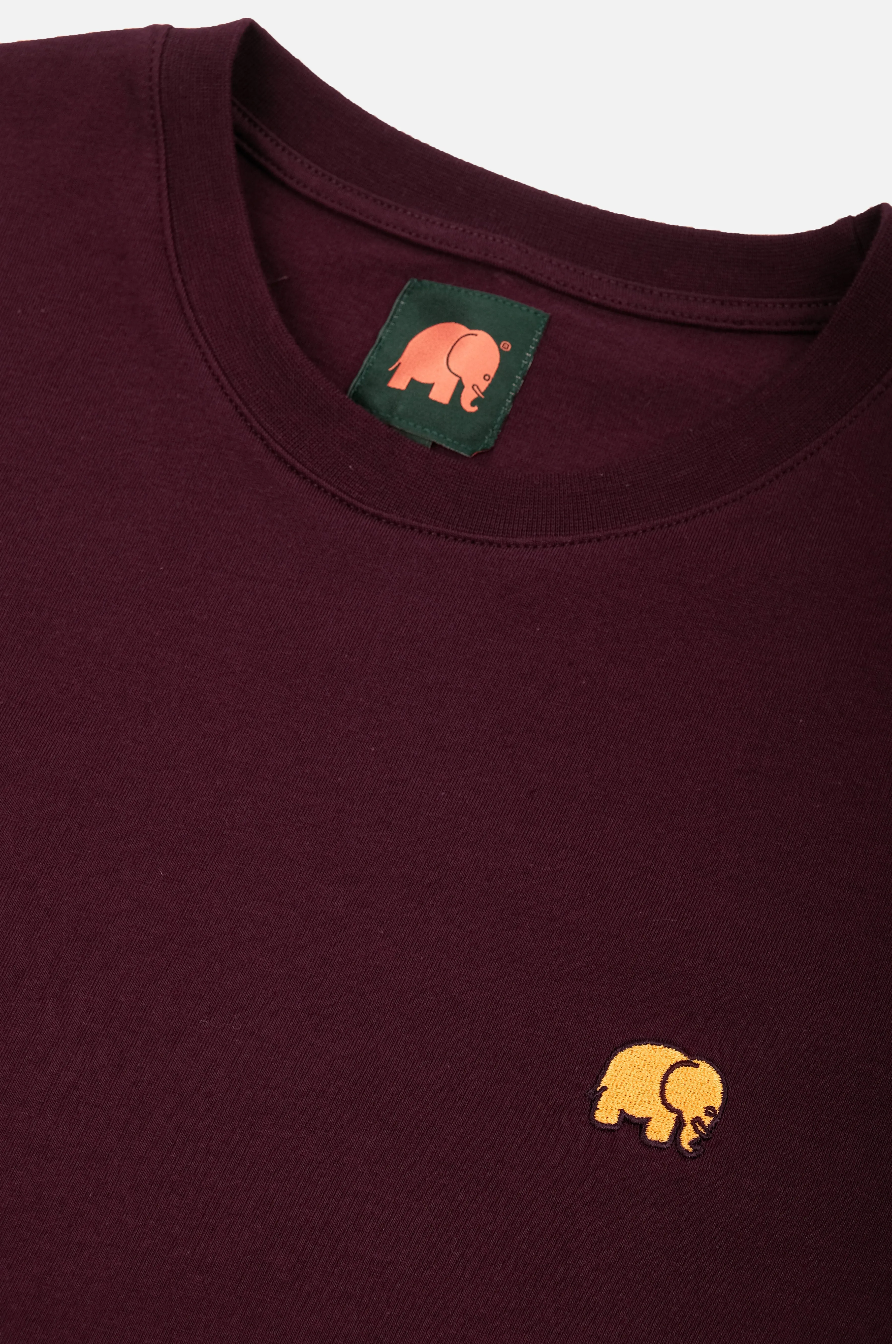 Essential T-Shirt Wine Red sold by Ivalo.com product image thumbnail 2
