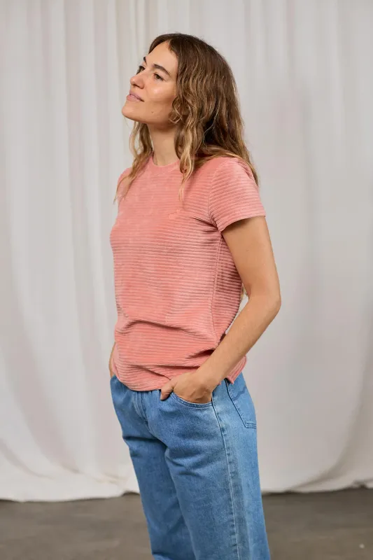 Ariadna T-Shirt Dusty Pink sold by Ivalo.com