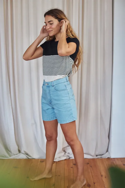 Molene T-Shirt Black sold by Ivalo.com