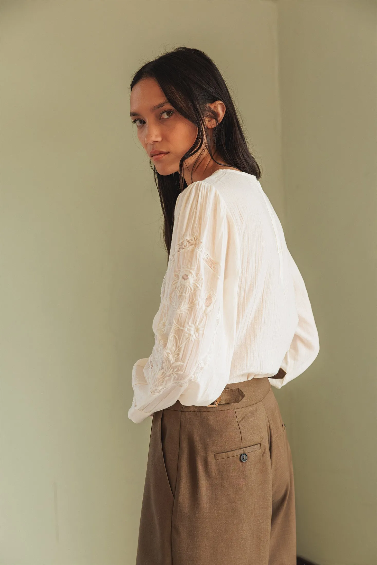 Romantic Embroidered Blouse White sold by Ivalo.com product image thumbnail 2