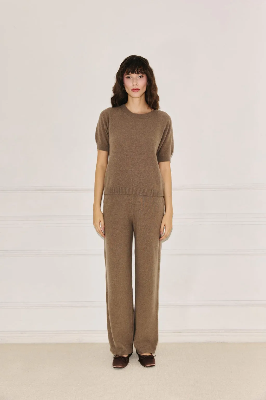 Amelié Cashmere Trousers Taupe sold by Ivalo.com product image thumbnail 4