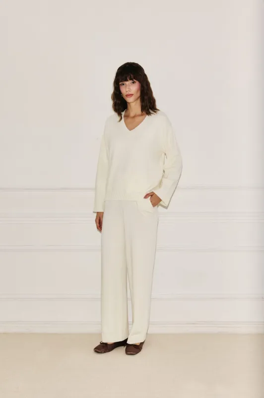 Amelié Trousers ecru sold by Ivalo.com