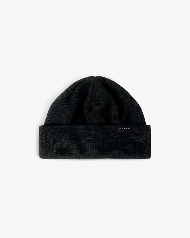 Short Fine Beanie Soft Black sold by Ivalo.com