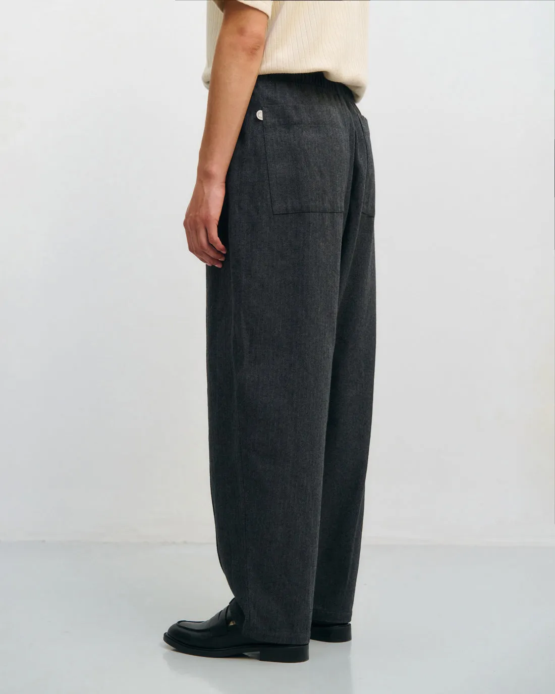 Pleated Wide Pants Herringbone Grey sold by Ivalo.com product image thumbnail 5
