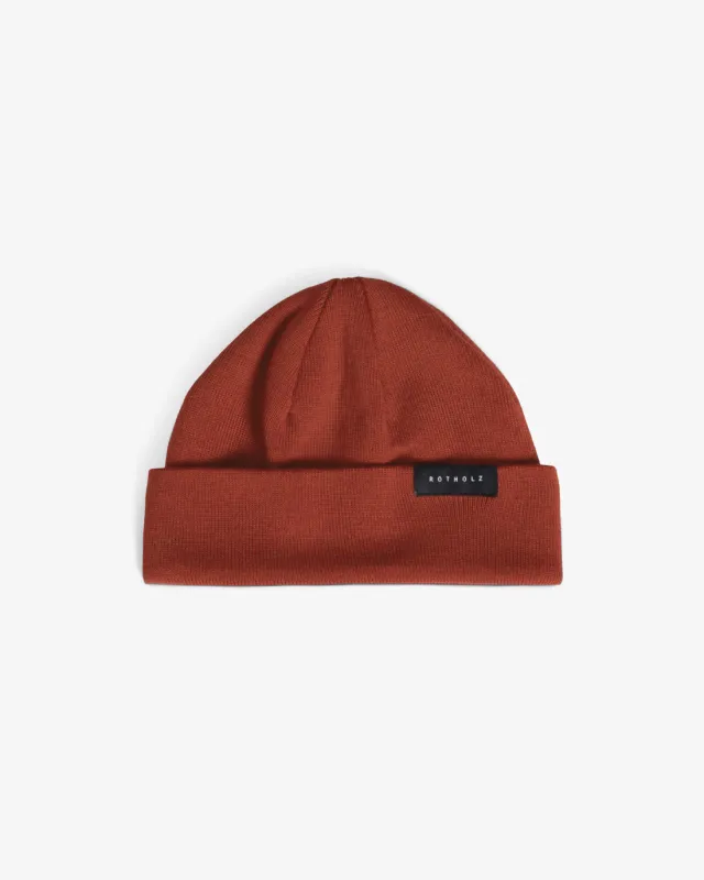 Short Fine Beanie Warm Red sold by Ivalo.com