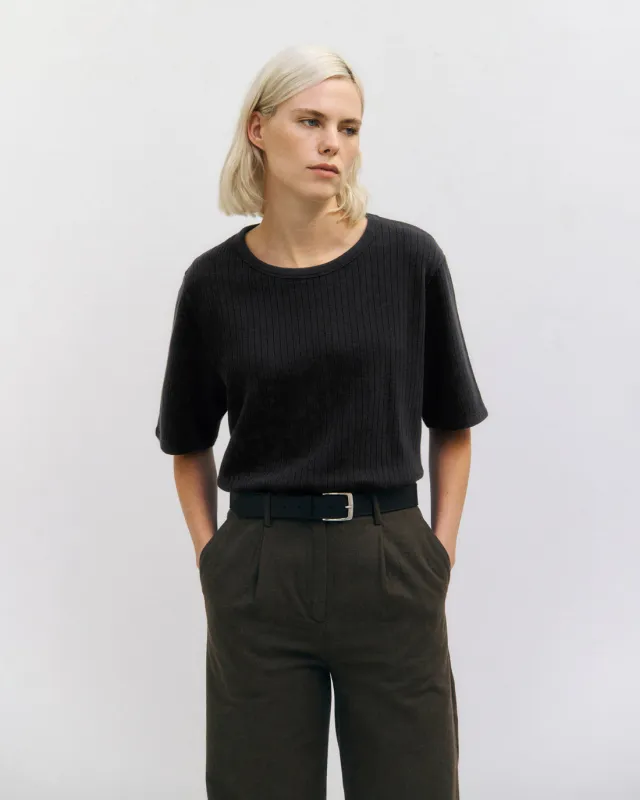 Heavy Ribbed T-Shirt True Black sold by Ivalo.com