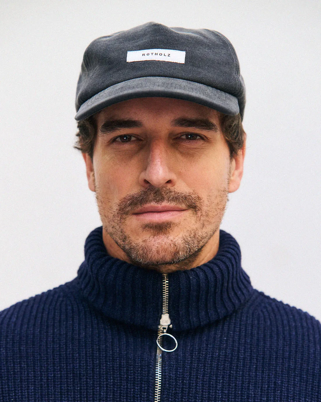 Fleece Floppy Cap True Black sold by Ivalo.com