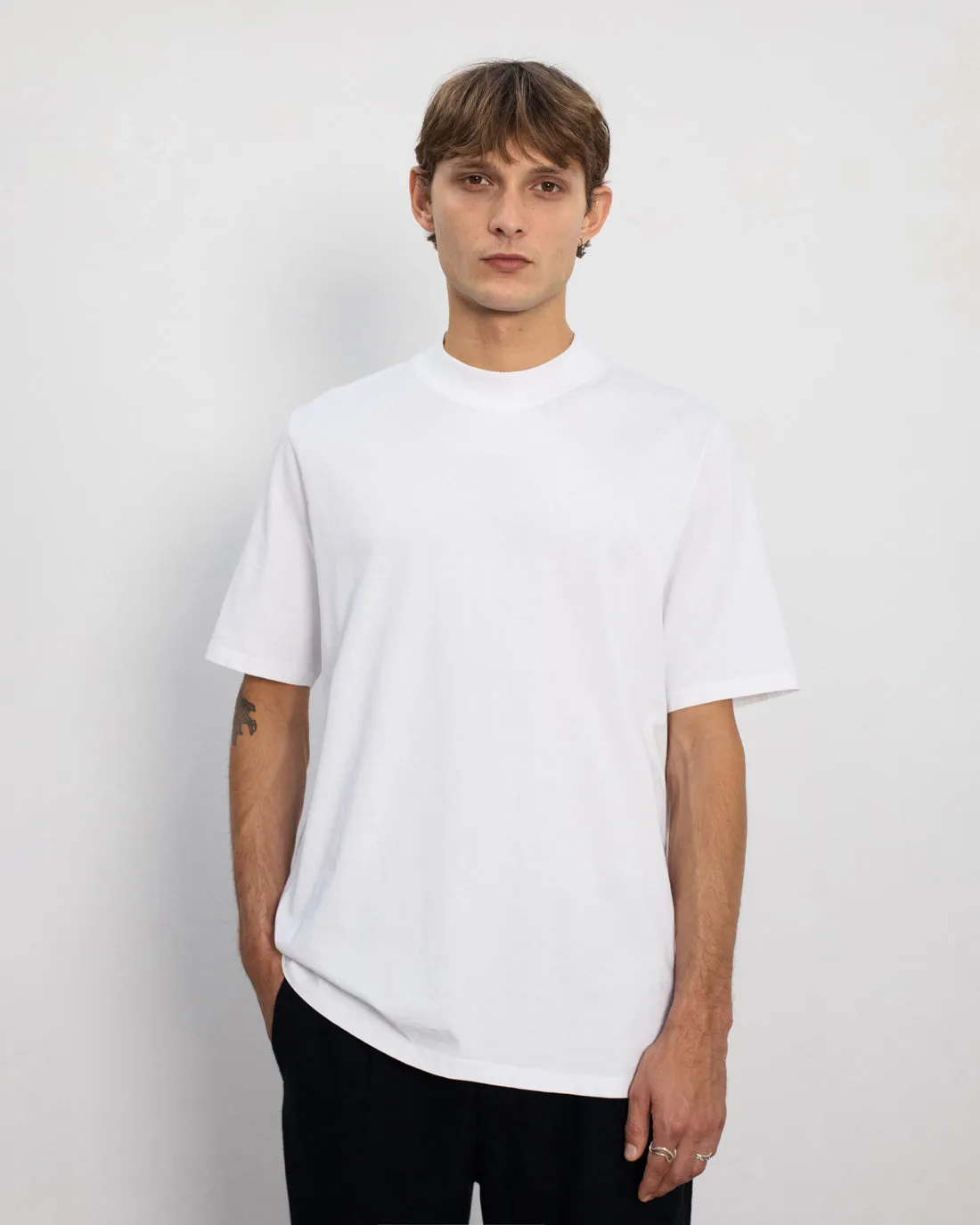 Big Collar T-Shirt Classic White sold by Ivalo.com product image thumbnail 2