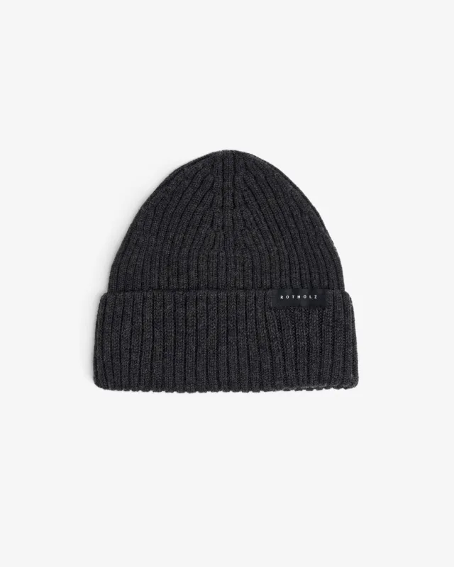 Classic Ribbed Beanie Warm Anthracite sold by Ivalo.com