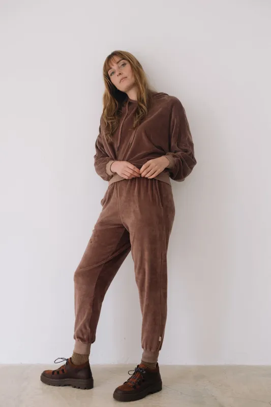 Organic Velvet Jogger in Mauve sold by Ivalo.com