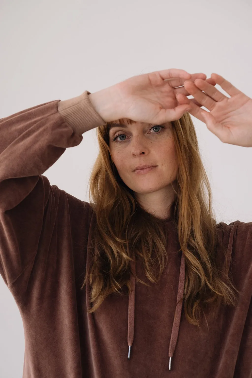 Organic Velvet Hoodie in Mauve sold by Ivalo.com product image thumbnail 3