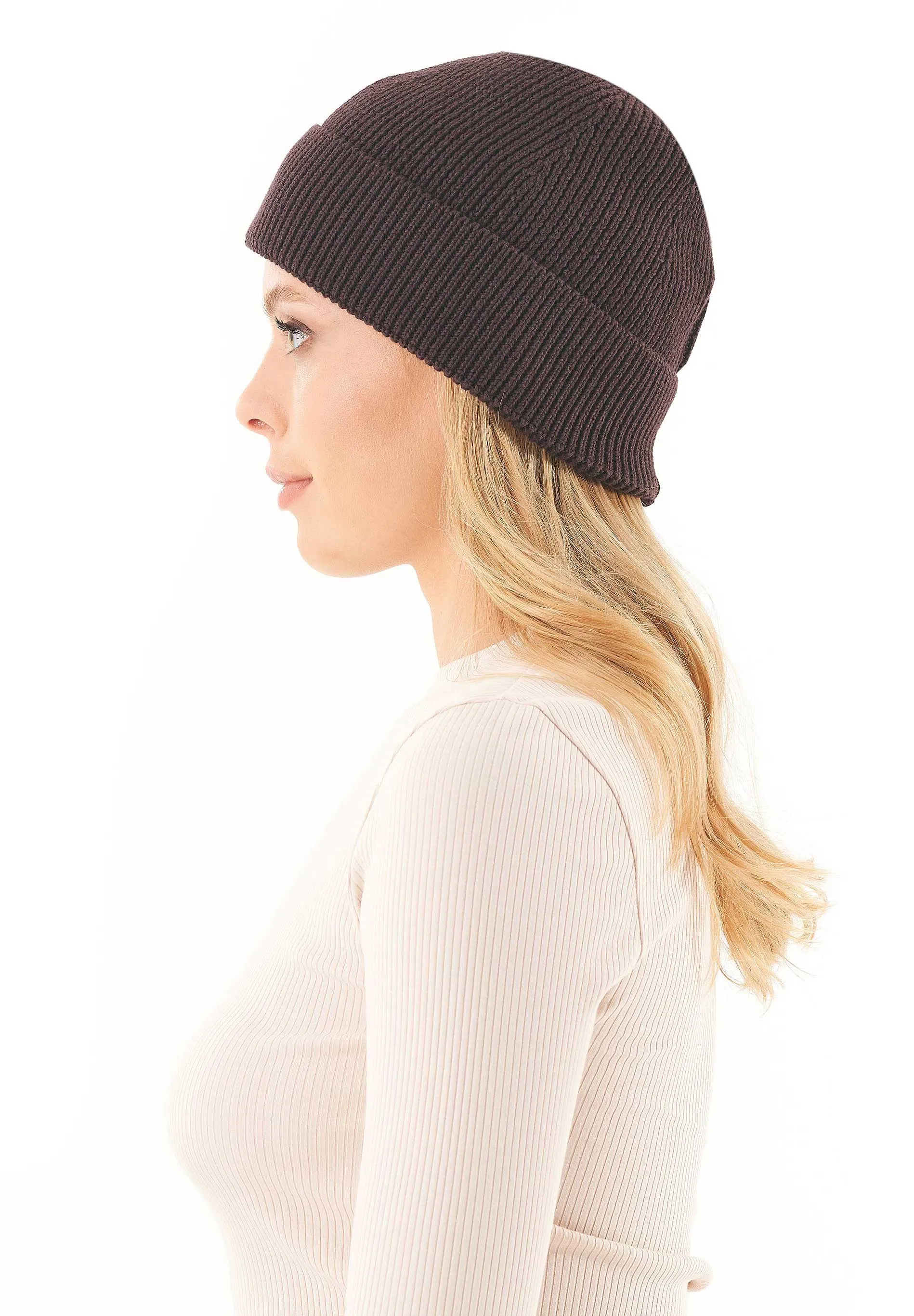 Knitted Organic Cotton Beanie Espresso sold by Ivalo.com product image thumbnail 2