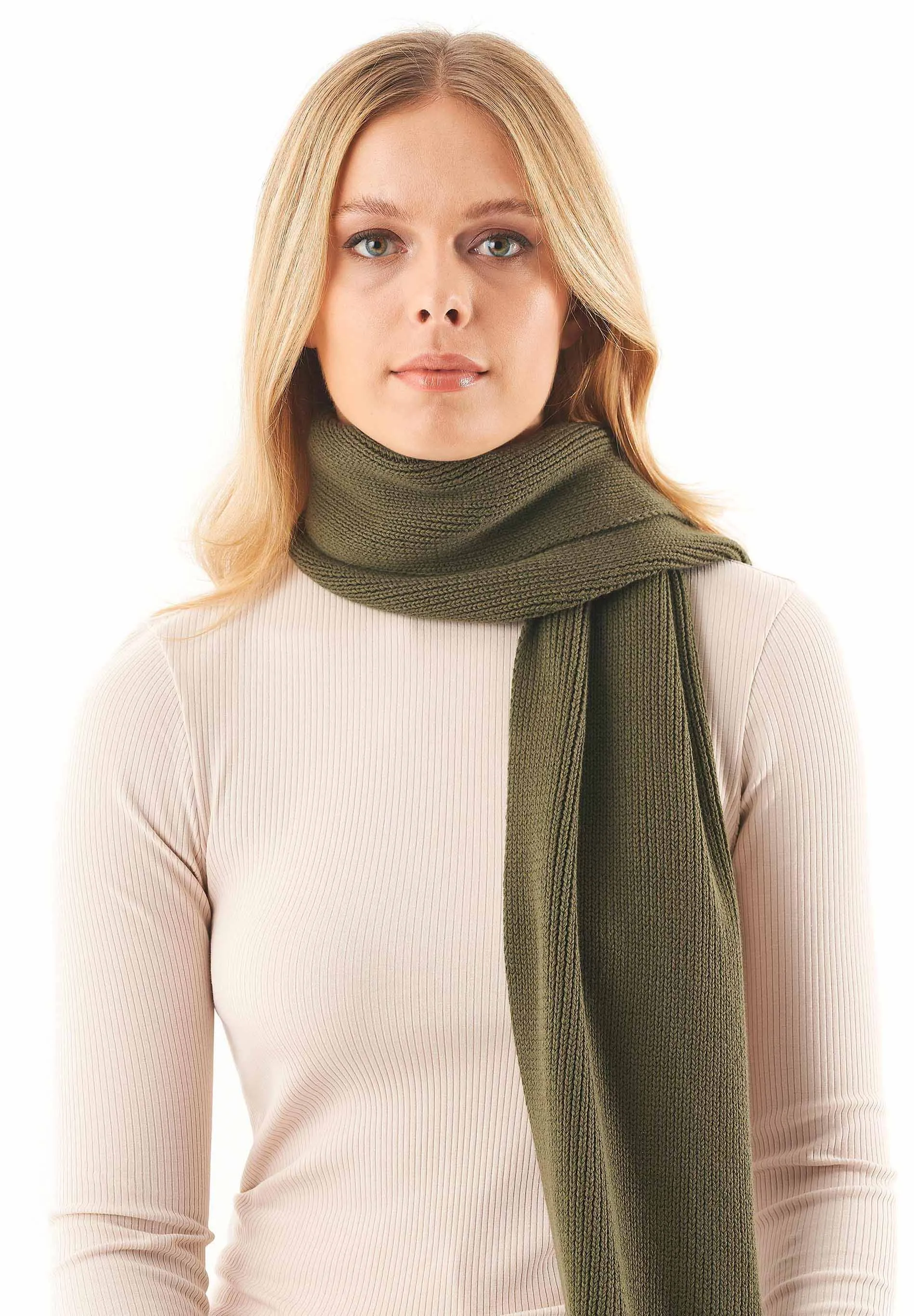 Knitted Organic Cotton Scarf Military Olive sold by Ivalo.com product image thumbnail 2