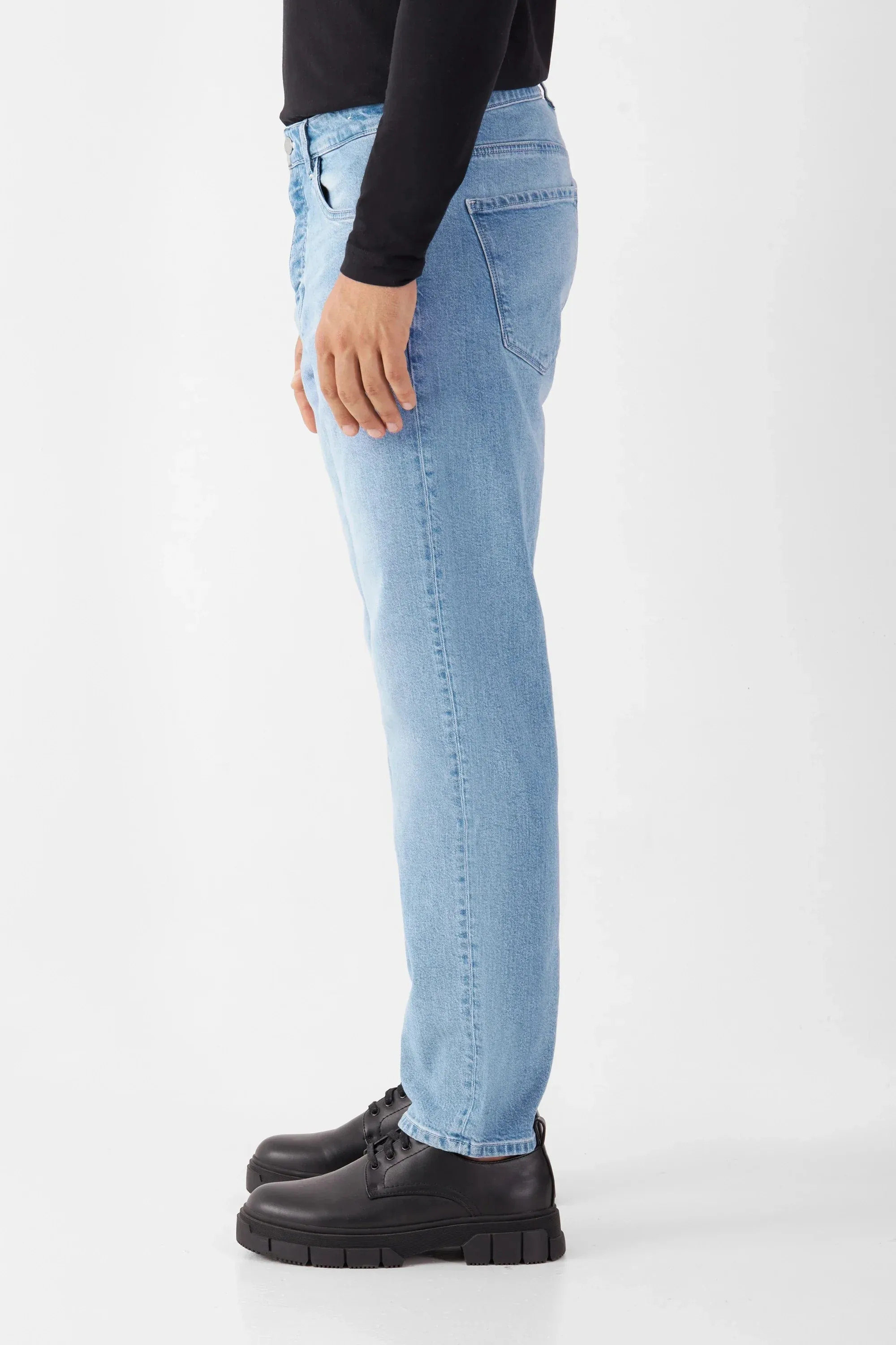 Rise Relaxed Tapered Basic Jeans Bright Blue sold by Ivalo.com product image thumbnail 2